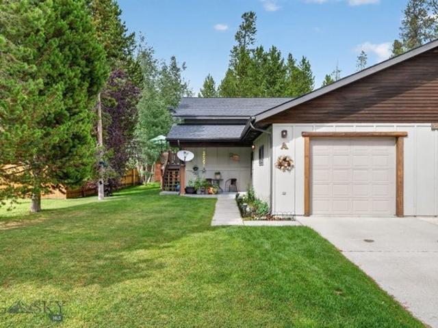 Townhouse for sale in West Yellowstone, Montana