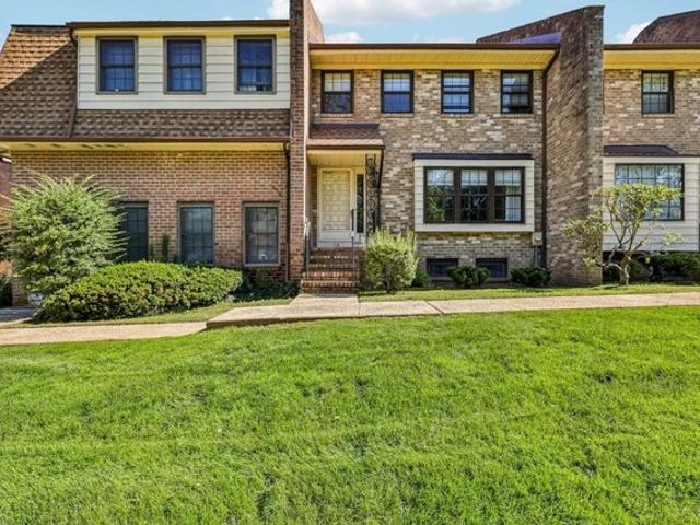 Condo for sale in Cranford, Union County