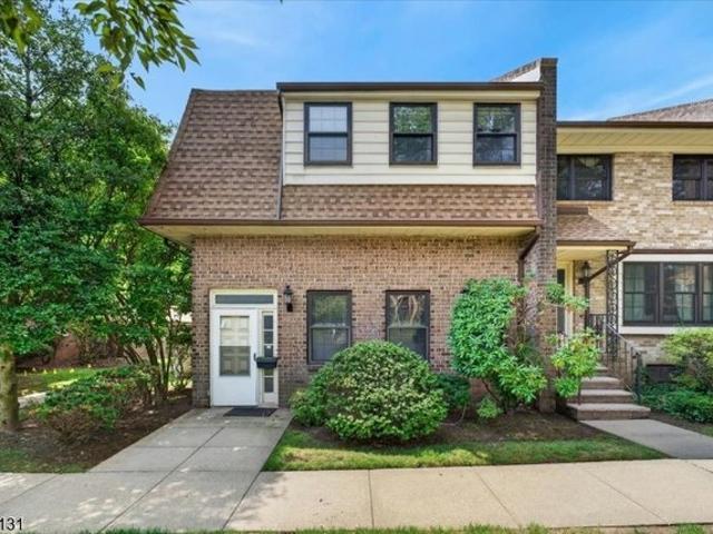 Condo for sale in Cranford, New Jersey