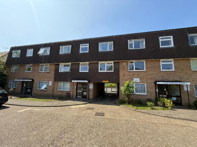 Apartment for rent in Preston, Greater London