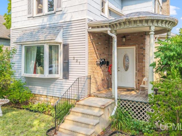 House for sale in Escanaba, Michigan
