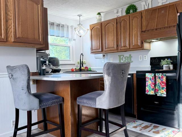 House for sale in Saratoga, Indiana