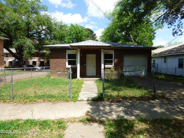 House for sale in Mccomb, Mississippi