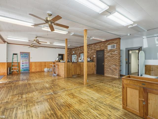 Commercial for sale in Oquawka, Henderson County