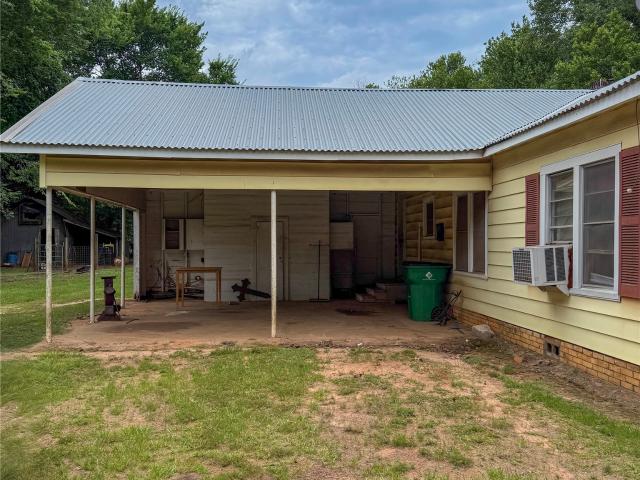 House for sale in Grapeland, Texas