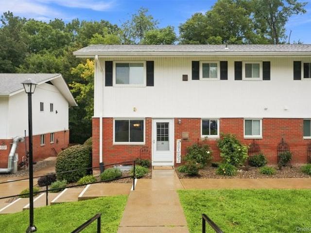 Condo for sale in Poughkeepsie, New York