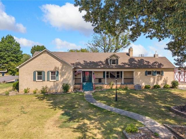 House for sale in Harrison, Boone County