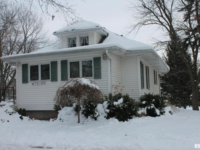 Property for sale in Cambridge, Illinois