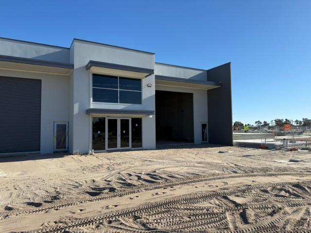 Warehouse for rent in Southern River, Western Australia