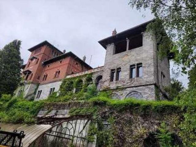 Villa Indipendente in vendita a Comunità Montana Valli del Verbano, Gavirate