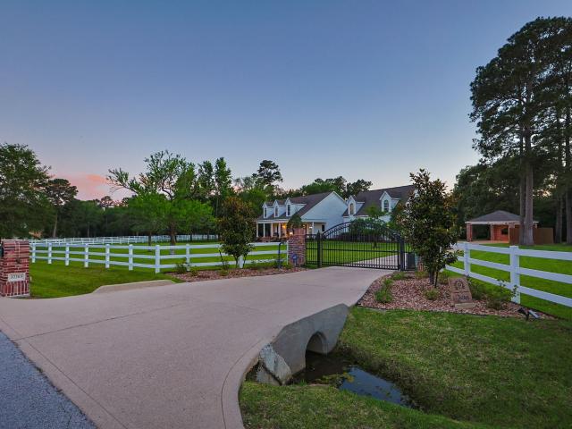 House for sale in Magnolia, Texas