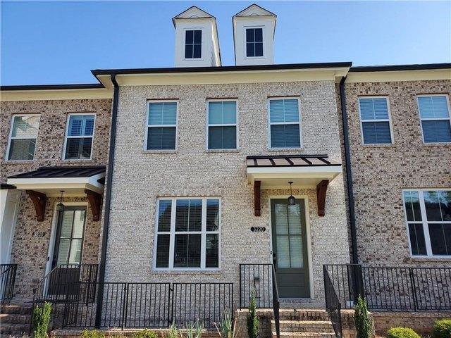 Townhouse for sale in Suwanee, Georgia