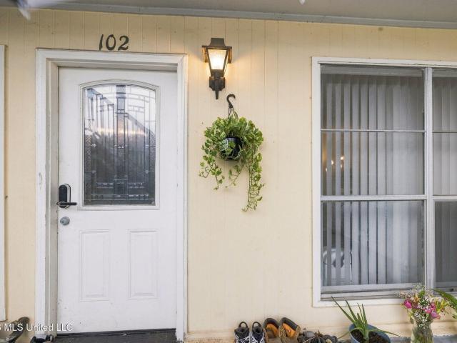 Condo for sale in Ocean Springs, Mississippi
