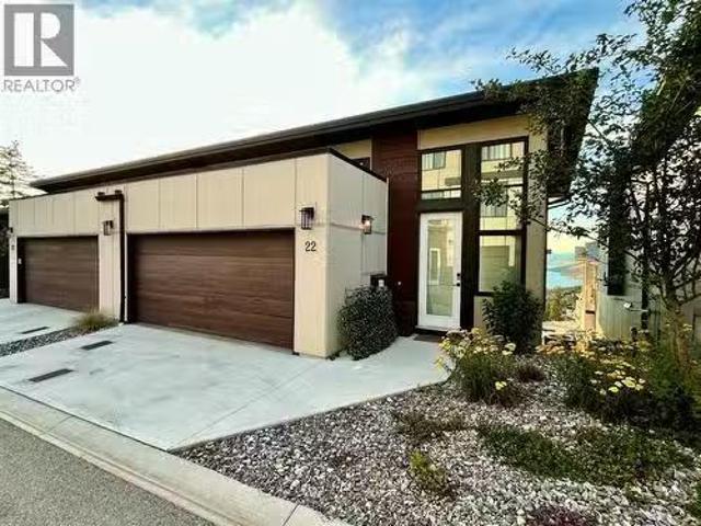 Condo for sale in Winfield, British Columbia