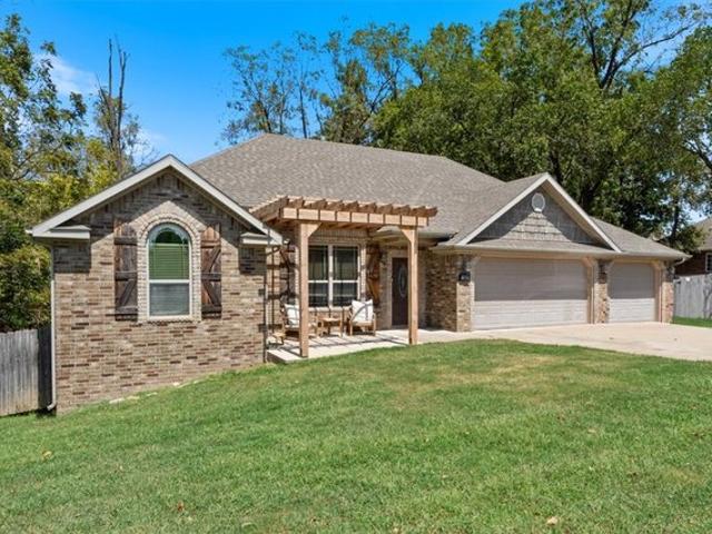 House for sale in Ark