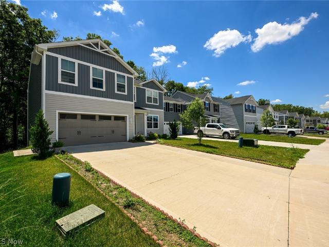 House for sale in Summit, Ohio