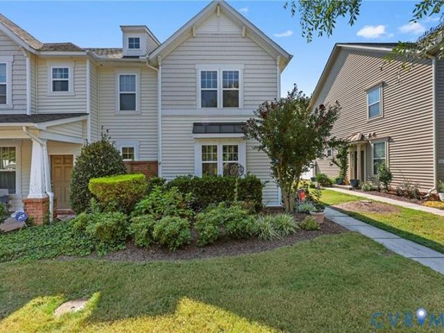 Townhouse for sale in Virginia