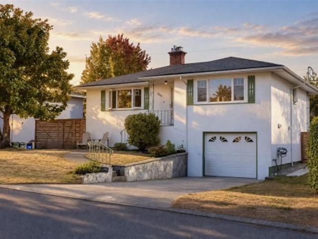 House for sale in Shelbourne, Saanich