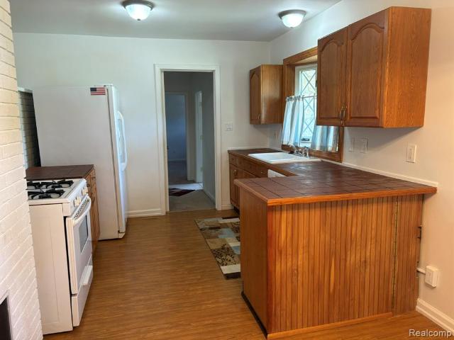 House for sale in Michigan Boulevard Sub, Wayne