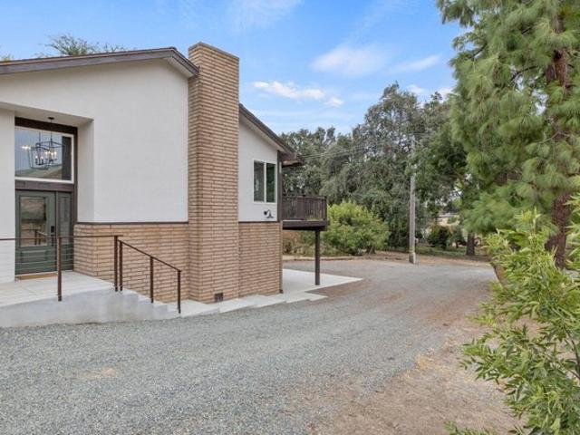 House for sale in Porterville, Tulare County