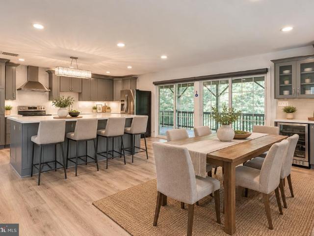 House for sale in Broyhill Park, West Falls Church
