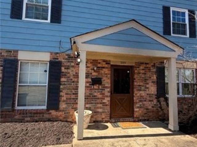 Townhouse for sale in Virginia