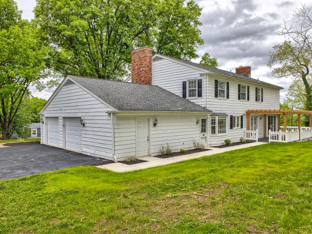 House for sale in Hostetter, Pennsylvania