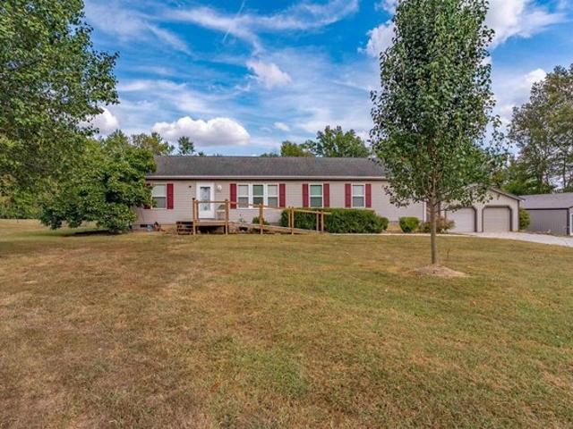 House for sale in Boonville, Warrick County