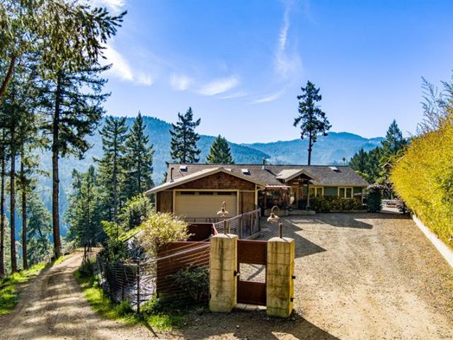 House for sale in Humboldt, California