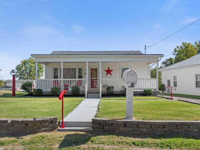 House for sale in Englewood, Bedford