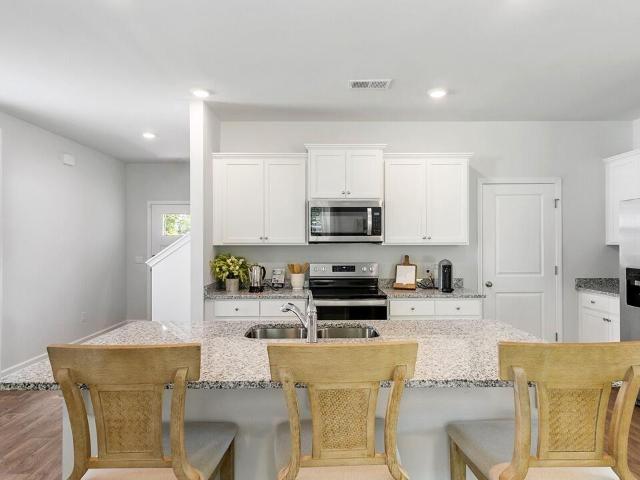 House for sale in Ravenel, Charleston County