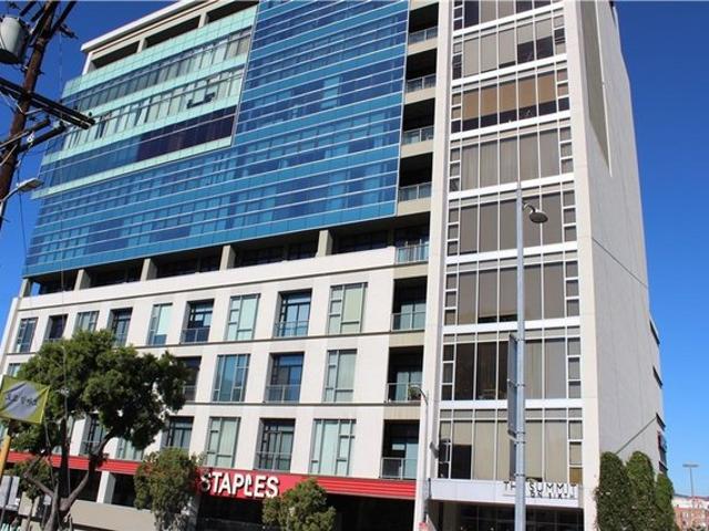 Condo for sale in Canoga Park, California
