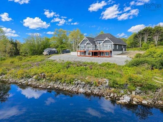 House for sale in Middle Ohio, Nova Scotia