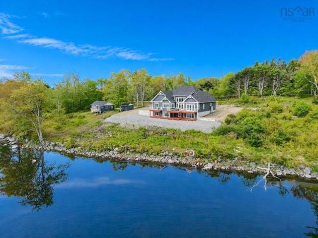 House for sale in Middle Ohio, Nova Scotia