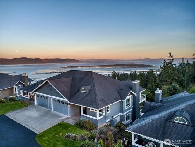 House for sale in Ilwaco, Washington