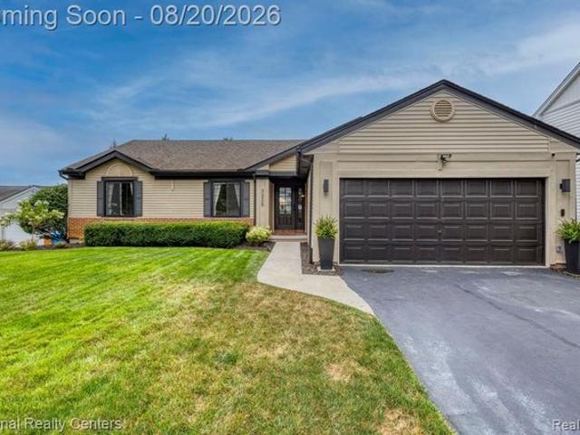 House for sale in Wixom, Michigan