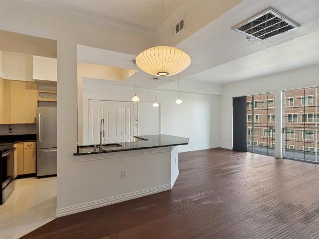 Condo for sale in Dallas, Texas