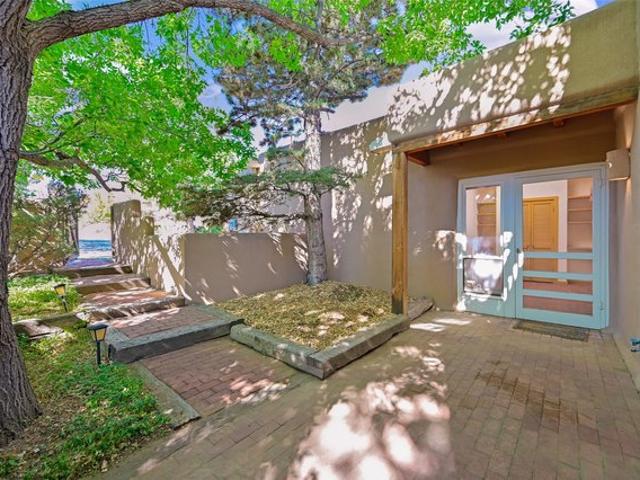 House for sale in Santa Fe, New Mexico