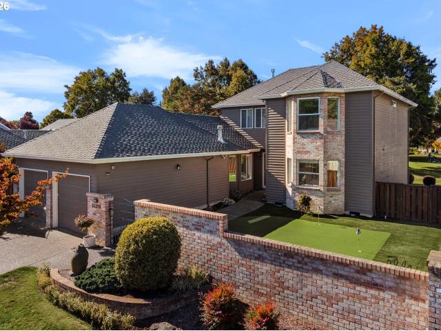 House for sale in Charbonneau, Wilsonville