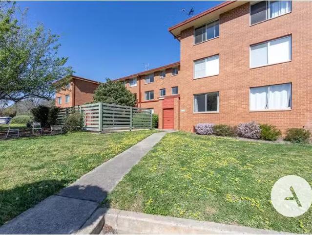 Apartment for rent in Hughes, District of Woden Valley