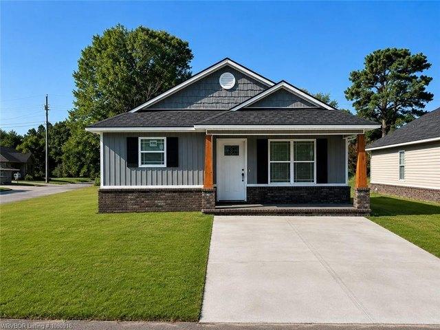 House for sale in Ark
