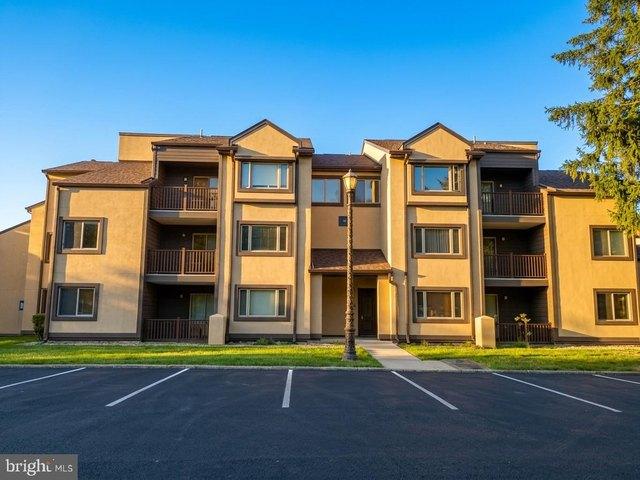 Condo for sale in Plainsboro, New Jersey