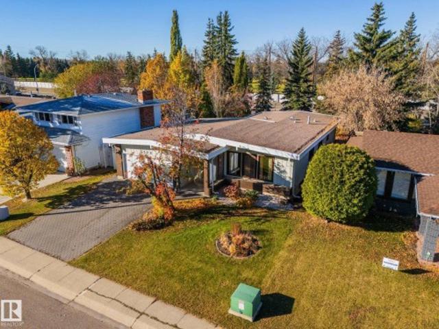 House for sale in Sweet Grass, Edmonton