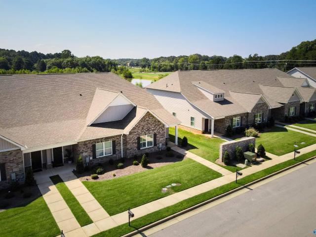 Townhouse for sale in Decatur, Alabama