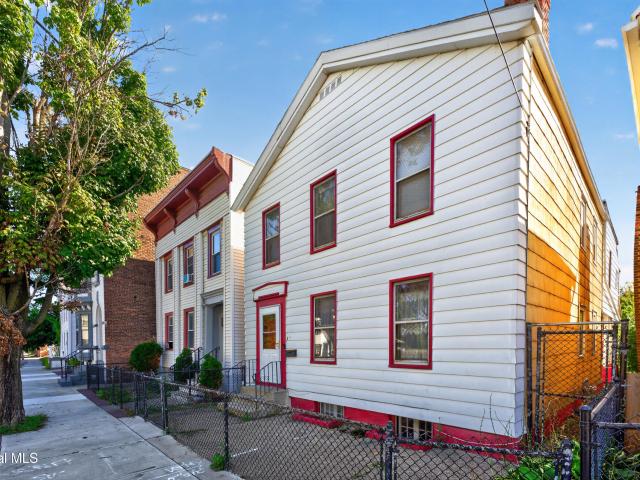 House for sale in South Troy, City of Troy