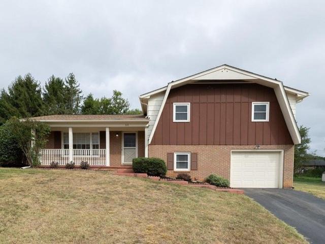 House for sale in Overbrook, Staunton