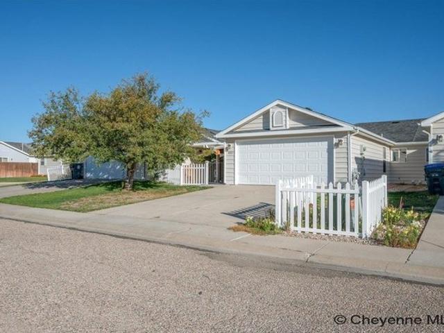 Townhouse for sale in Cheyenne, Laramie County