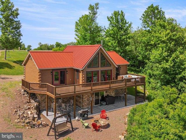 House for sale in Garrett, Maryland