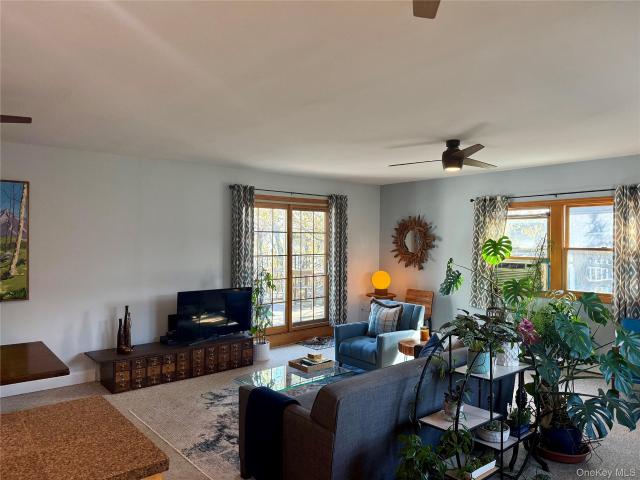 Property for rent in Nassau, New York