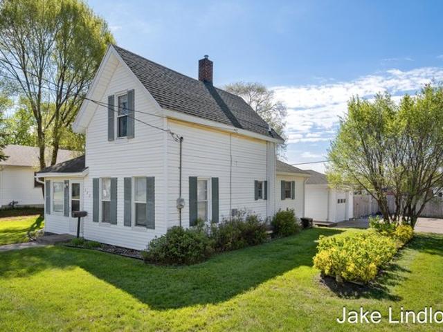House for sale in Sparta, Michigan